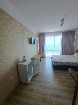 Гостиница Ускут Приветное Люкс с видом на море№14-1