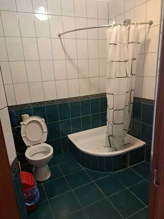 Гостиница Ускут Приветное Семейный с видом на море №2-3