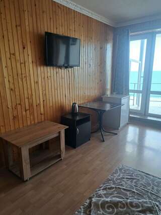 Гостиница Ускут Приветное Семейный с видом на море №2-2