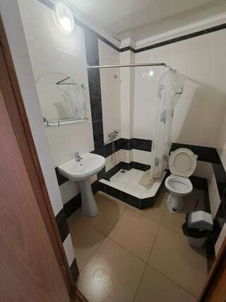 Гостиница Ускут Приветное Семейный без вида на море 11-4